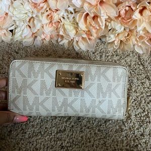 Micheal kors Wallet